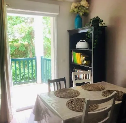 T2 Calme Absolu, Large Terrasse, Garage Velo, 5 Min Ocean Anglet